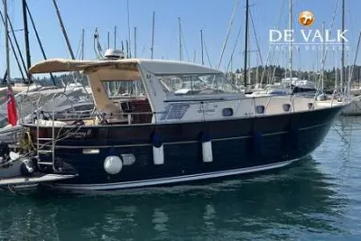 SEALINE F42/5 motor yacht for sale