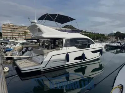 Sealine F430
