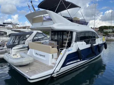 Sealine F430 FLY