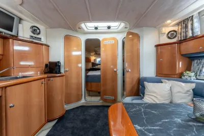 Sealine S37