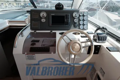 Sealine SC 35