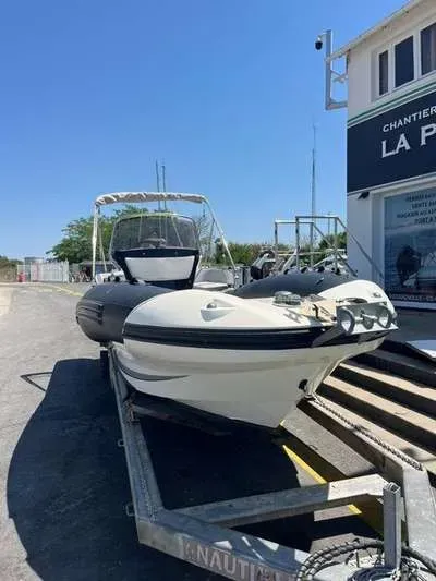 Semi-rigide ZODIAC NZO 680 NEO occasion France