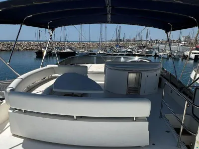 Sunseeker 75 Yacht