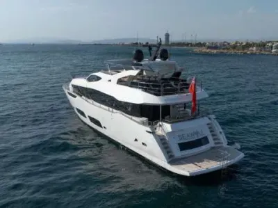 Sunseeker 95 Yacht