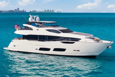 Sunseeker 95 Yacht 2020