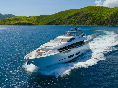 Sunseeker 95 Yacht 2024