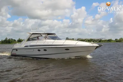 SUNSEEKER CAMARGUE 46 motor yacht for sale