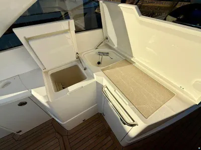 Sunseeker Portofino 40