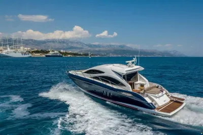 Sunseeker Predator 52
