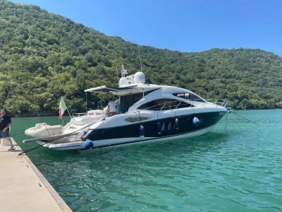 Sunseeker Predator 52