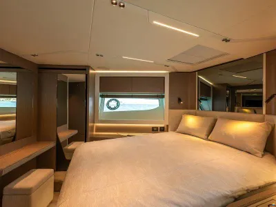Sunseeker Predator 65