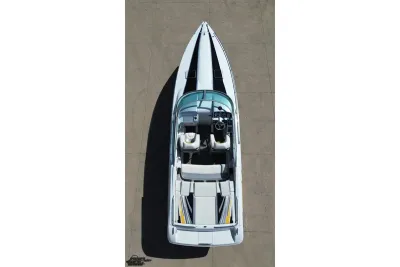 Sunseeker Predator 82 2006