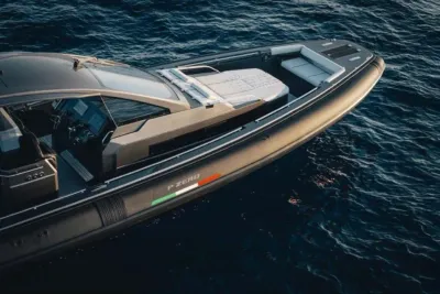 Sunseeker Predator 84 2011