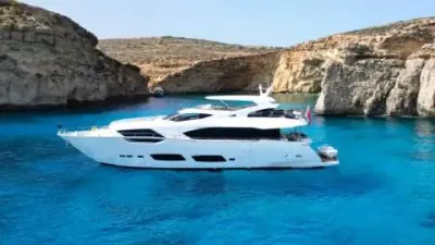 Sunseeker Yacht 95