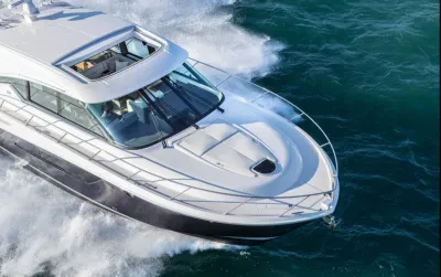 Tiara Yachts 48 LE 2025