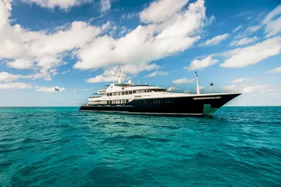 Trinity Yachts CUSTOM 2009