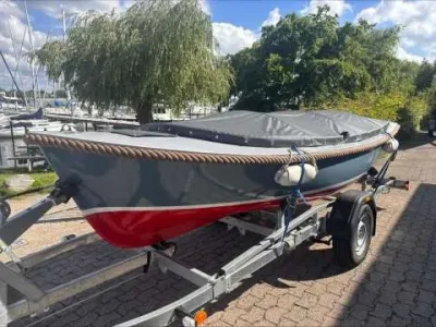 Tuckerboot