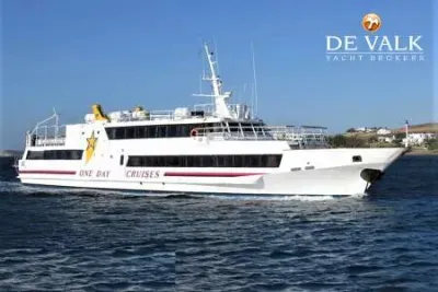 TWIN SCREW MOTOR YACHT motor yacht for sale