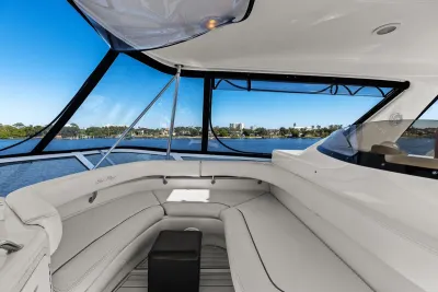 Uniflite 38 Convertible 1984