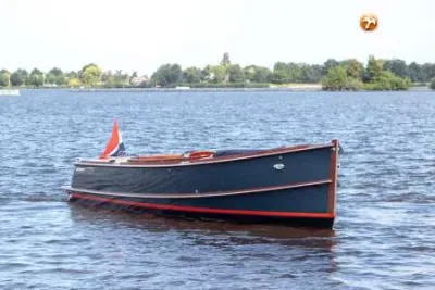 VANDUTCH 30 motor yacht for sale