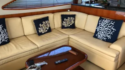 Viking 53 Convertible 1990
