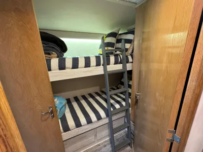 Viking 82 Convertible 2027