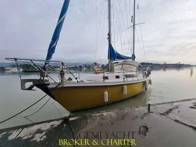 Voilier VAGABOND 33 KETCH occasion Italie