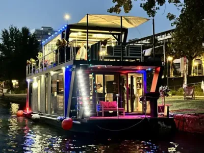 Waterbus River- Dream Deluxe