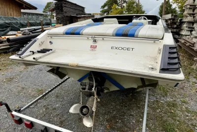 Wellcraft Scarab Excel 28