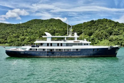 WESTERN ISLES | Luxury Motor Yacht for Sale | C&N