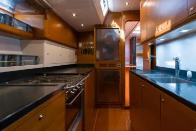 X-Yachts X-65