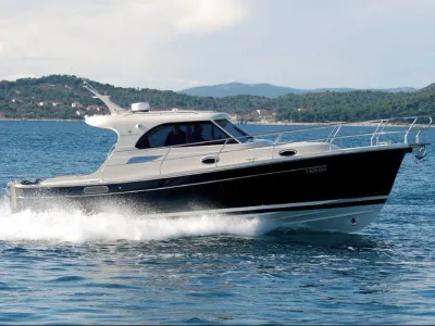 Yachtcharter Adriana 36 (2016) - Kroatien - Boot mieten
