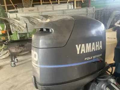 Yamaha Moteur hors-bord Yamaha 50 CV 4 temps