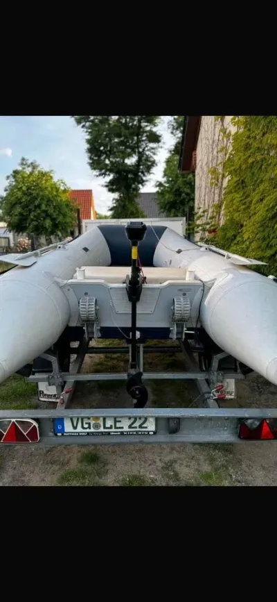 Yamaha Schlauchboot Trailer Echolot Motor Lieferung möglich