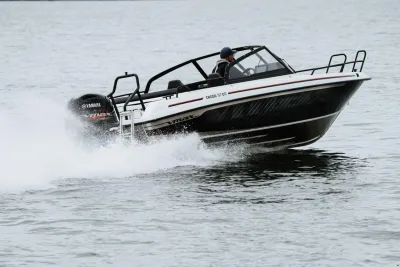 Yamarin Cross 57BR VMAX